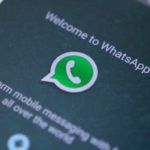 Cara Mudah Balas Chat di WhatsApp Tanpa Harus Menutup Video yang Sedang Kamu Tonton