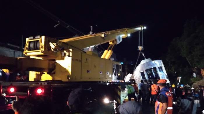 Evakuasi KRL Anjlok Selesai, Commuter Line Relasi Bogor Dibuka