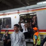 Siap-siap Ya, Jadwal KRL Commuter Line Pagi Ini Masih Molor karena Double-double Track