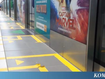 Stiker Garis Antrean MRT di Bundaran HI Mulai Rusak