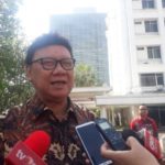 Menteri Dalam Negeri Tjahjo Kumolo saat ditemui wartawan di Istana Wakil Presiden, Jakarta, Jumat (12/7).