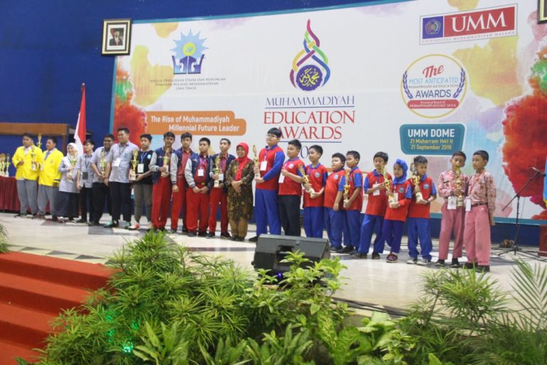 Inilah Para Pemenang ME Awards 2019 Bidang Robotika Line Tracer Tingkat SD/MI, SDM 4 Surabaya Juara I