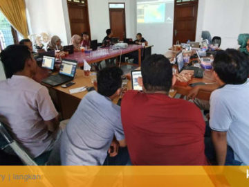 Jurnalis di Padang Belajar Cek Fakta Bersama AMSI, AJI dan Google - kumparan.com - kumparan.com